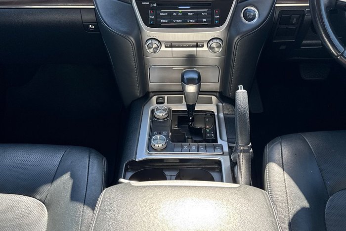 2019 Toyota Landcruiser VX