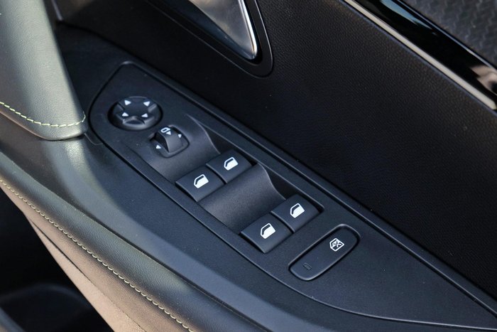 2024 Peugeot 2008 GT