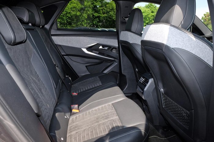 2024 Peugeot 3008 GT Hybrid