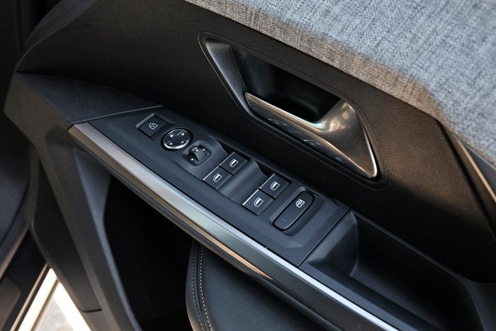 2024 Peugeot 3008 GT Hybrid