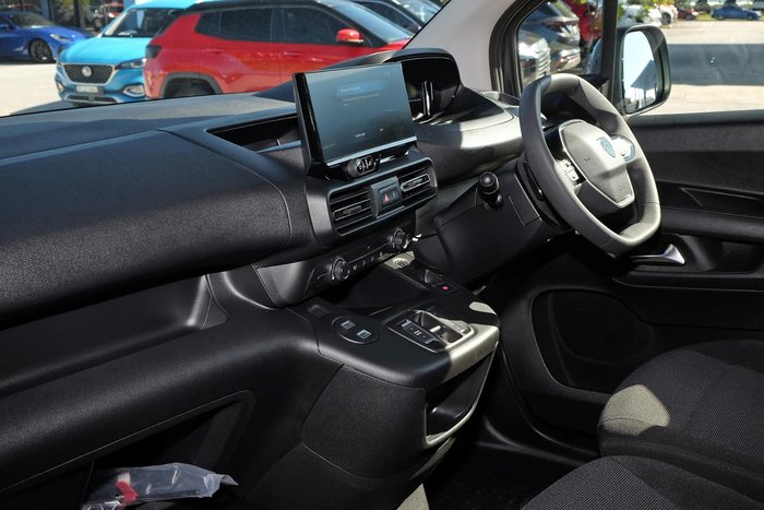 2025 Peugeot Partner Pro