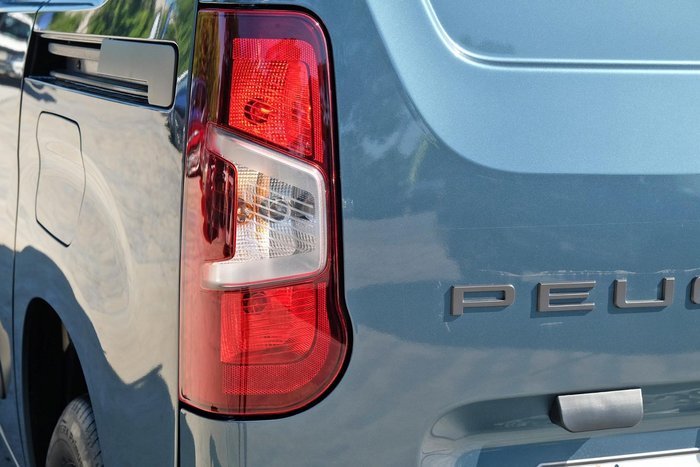 2025 Peugeot Partner Pro