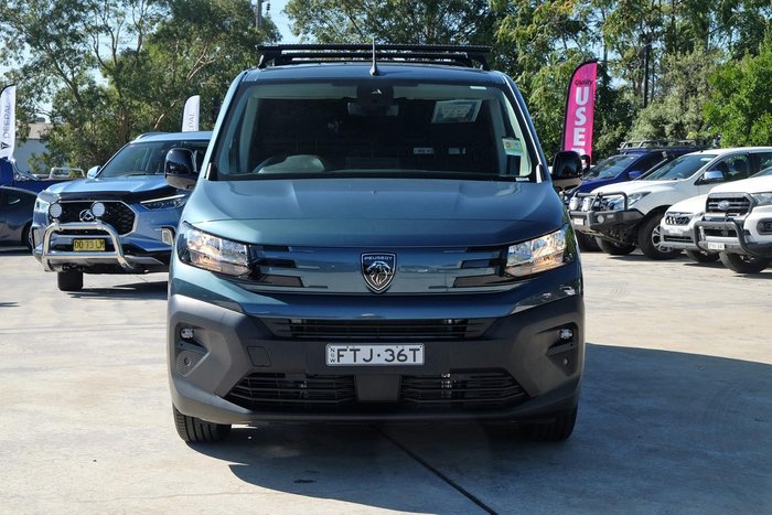 2025 Peugeot Partner Pro