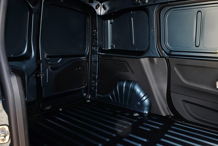 2025 Peugeot Partner Pro