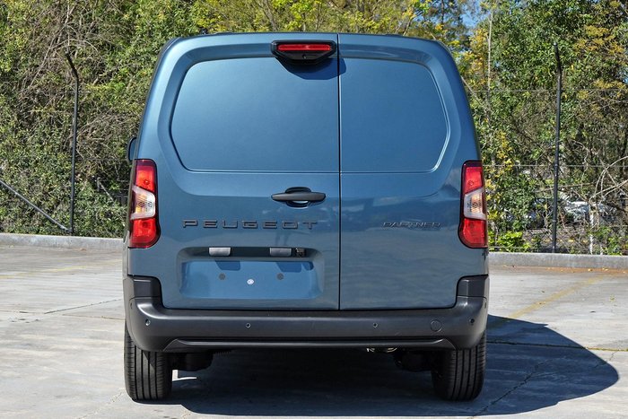 2025 Peugeot Partner Pro