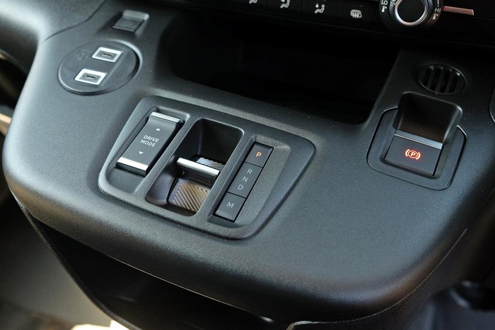 2025 Peugeot Partner Pro