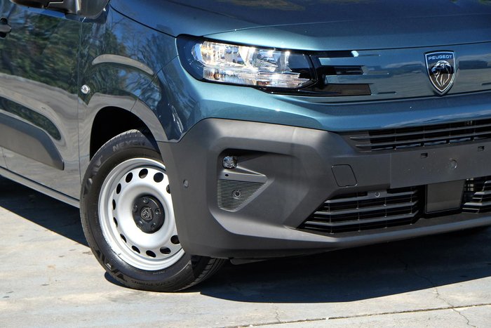 2025 Peugeot Partner Pro