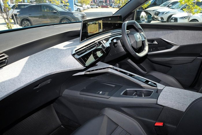 2025 Peugeot 3008 Allure Hybrid