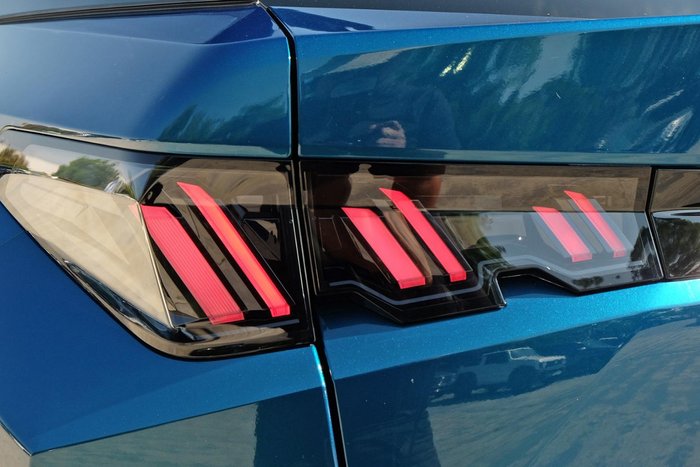 2025 Peugeot 3008 Allure Hybrid