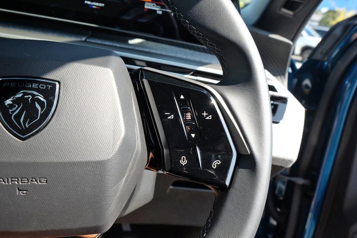 2025 Peugeot 3008 Allure Hybrid