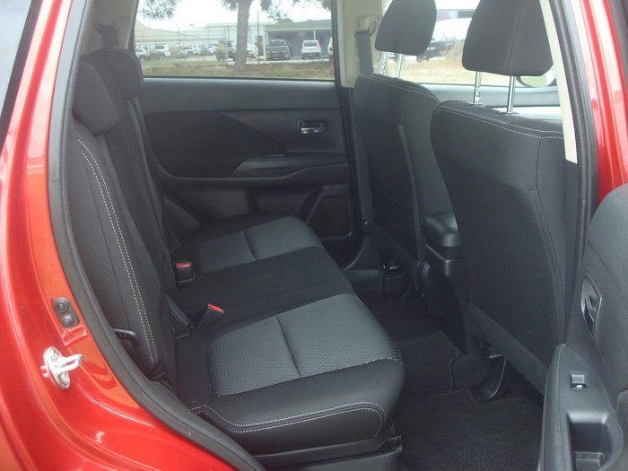 2017 Mitsubishi Outlander LS