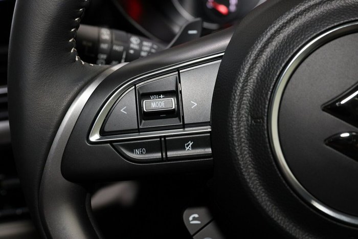 2025 Suzuki Swift Hybrid GLX