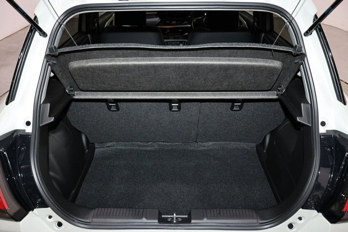 2025 Suzuki Swift Hybrid GLX