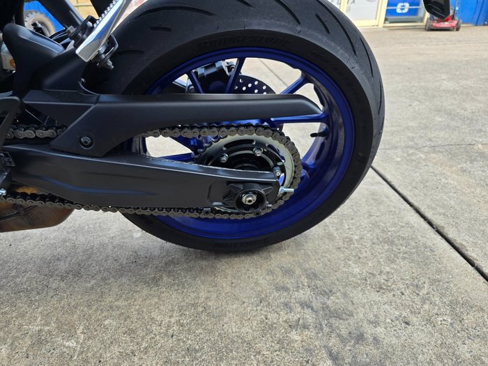 2025 Yamaha YZF-R7LA BLUE/BLACK