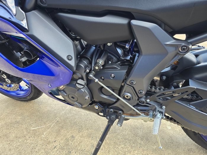 2025 Yamaha YZF-R7LA BLUE/BLACK