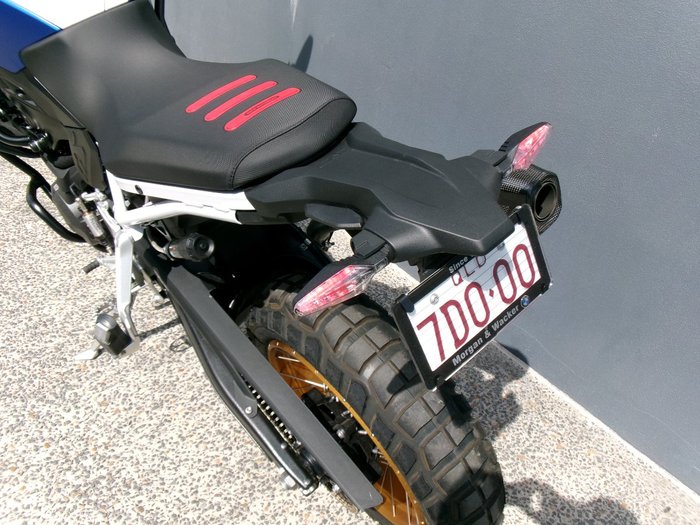 2025 BMW Motorrad F 900 GS ENDURO LIGHT WHITE/RACING BLUE METALLIC/RACING RED