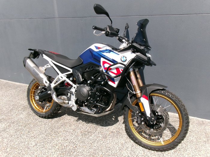 2025 BMW Motorrad F 900 GS ENDURO LIGHT WHITE/RACING BLUE METALLIC/RACING RED