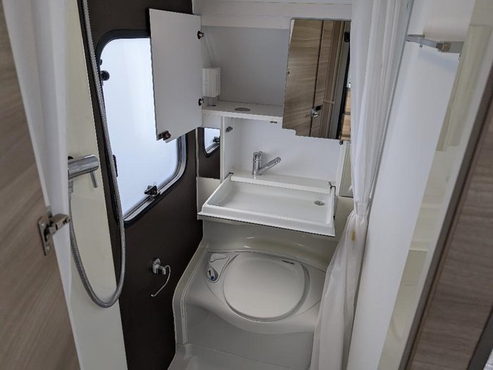 2016 Adria Altea 402Ph