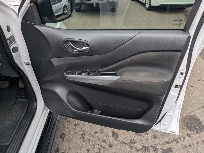 2021 Nissan Navara ST