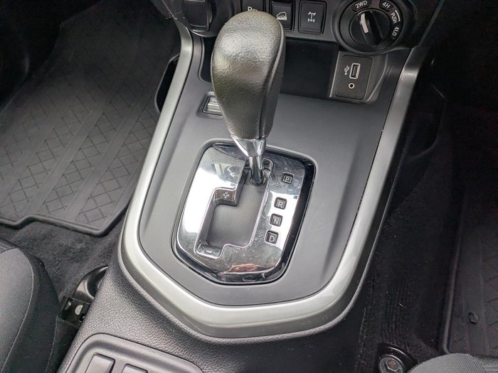 2021 Nissan Navara ST