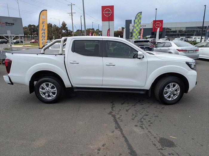 2021 Nissan Navara ST