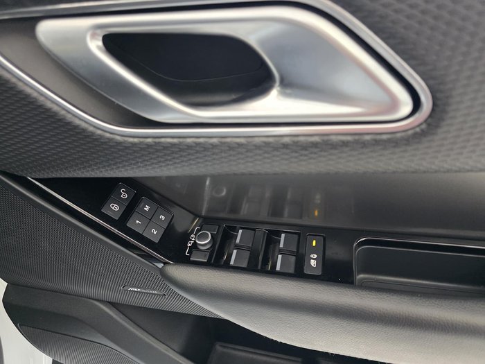 2019 Land Rover Range Rover Velar P250 SE L560 MY20 AWD Fuji White