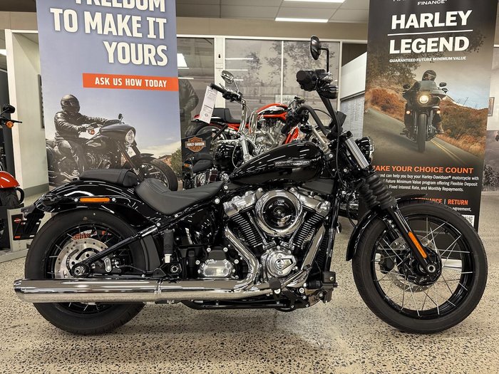 2025 Harley-Davidson Street Bob 117 (FXBB) Softail Black