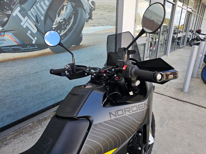 2022 HUSQVARNA NORDEN 901 GREY