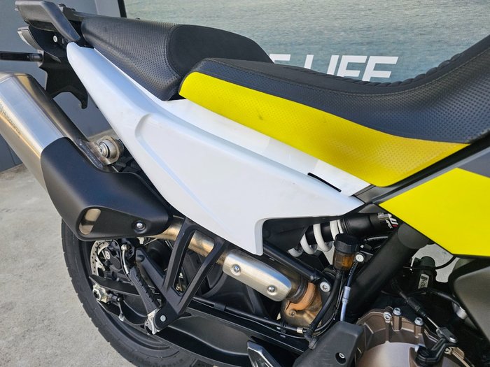 2022 HUSQVARNA NORDEN 901 GREY