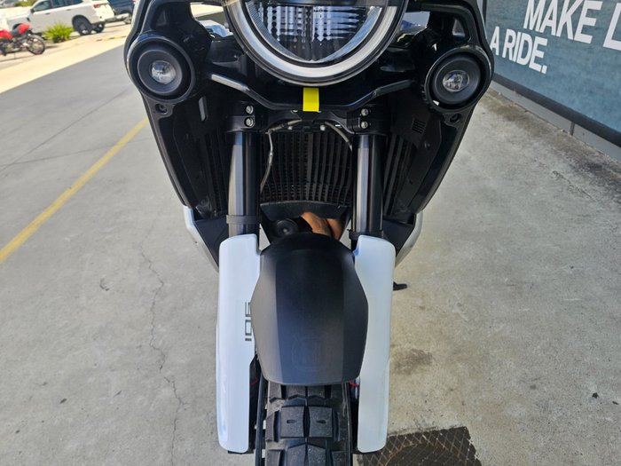 2022 HUSQVARNA NORDEN 901 GREY