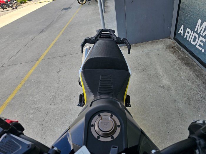 2022 HUSQVARNA NORDEN 901 GREY