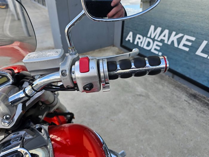 2009 Suzuki VZ800 (BOULEVARD M50) Orange