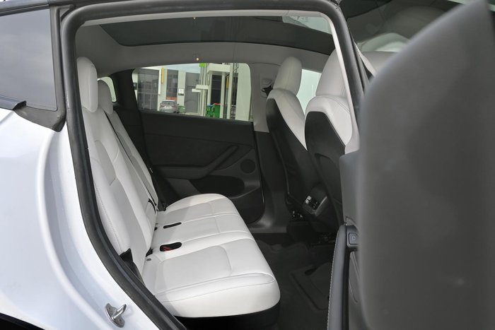 2023 Tesla Model Y Performance AWD Pearl White