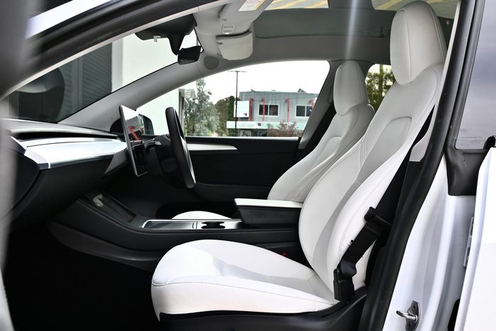 2023 Tesla Model Y Performance AWD Pearl White