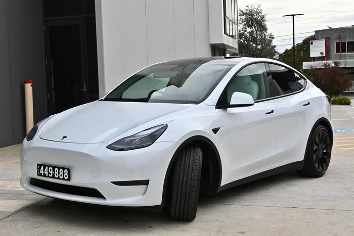2023 Tesla Model Y Performance AWD Pearl White