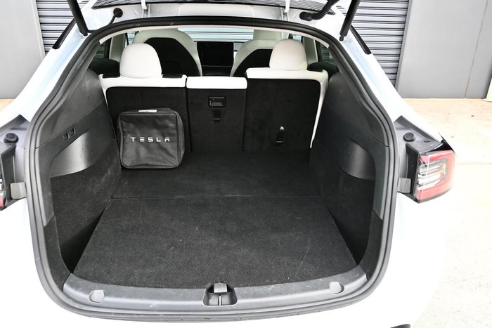 2023 Tesla Model Y Performance AWD Pearl White