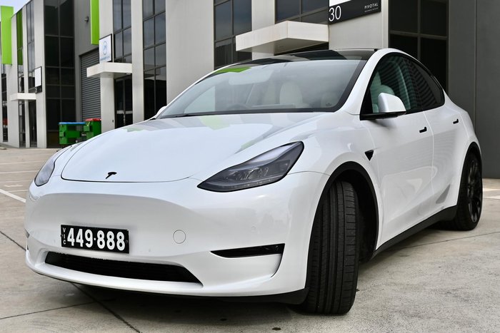2023 Tesla Model Y Performance AWD Pearl White