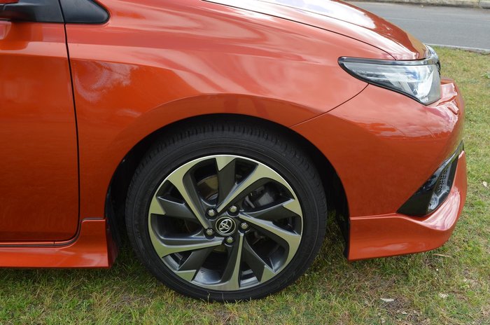 2016 Toyota Corolla ZR