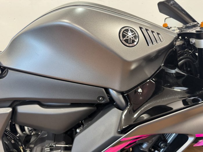 2024 Yamaha YZF-R7LA GREY