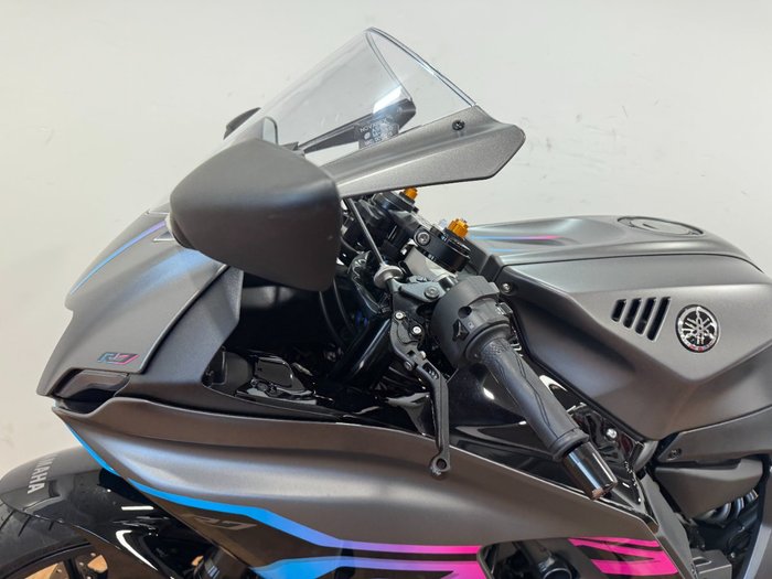 2024 Yamaha YZF-R7LA GREY