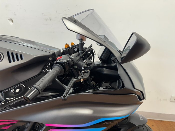 2024 Yamaha YZF-R7LA GREY