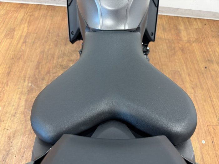 2024 Yamaha YZF-R7LA GREY