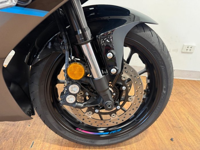 2024 Yamaha YZF-R7LA GREY