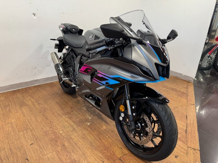 2024 Yamaha YZF-R7LA GREY