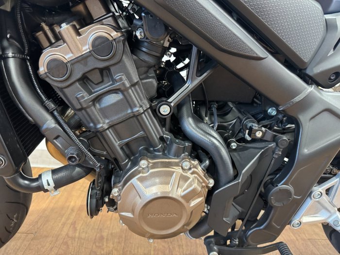 2022 Honda CB650R BLUE