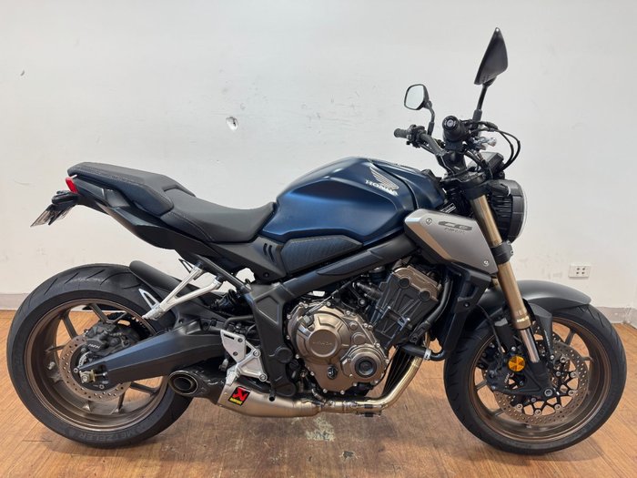 2022 Honda CB650R BLUE