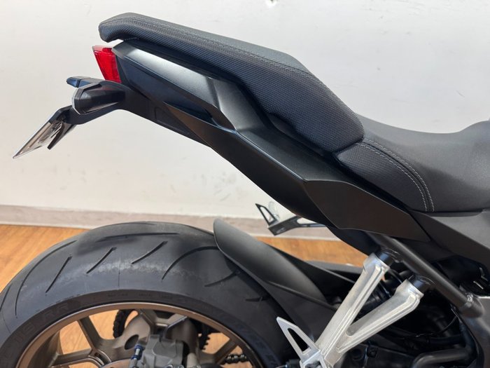 2022 Honda CB650R BLUE