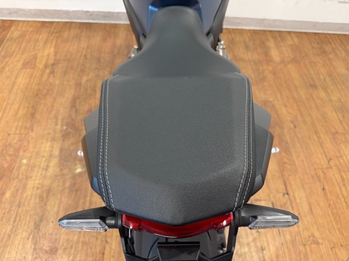 2022 Honda CB650R BLUE