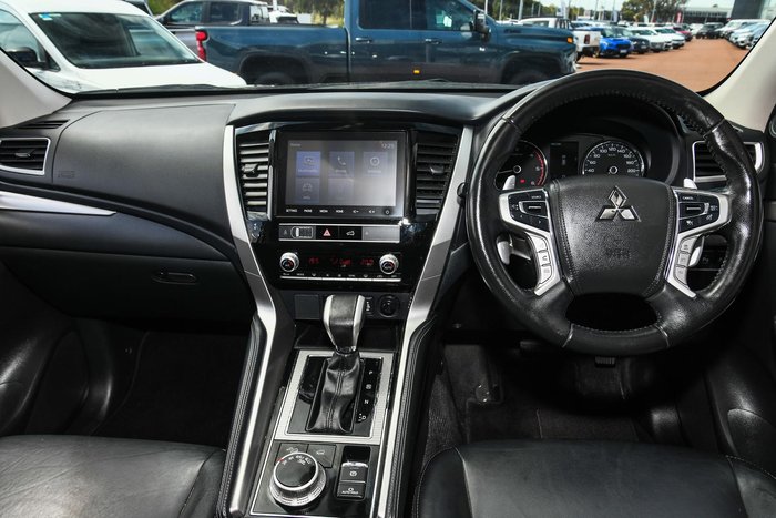 2020 Mitsubishi Pajero Sport GLS