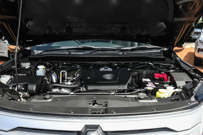 2020 Mitsubishi Pajero Sport GLS